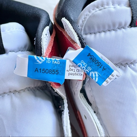 Nike Air Jordan 1 Retro High OG W8.5 7Y 575441-161 NIB - Picture 13 of 13